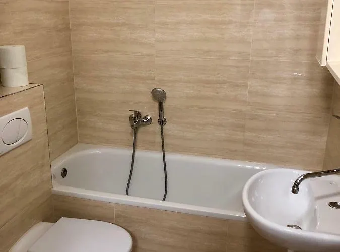 Galas V Soukromi Pensionat 3*